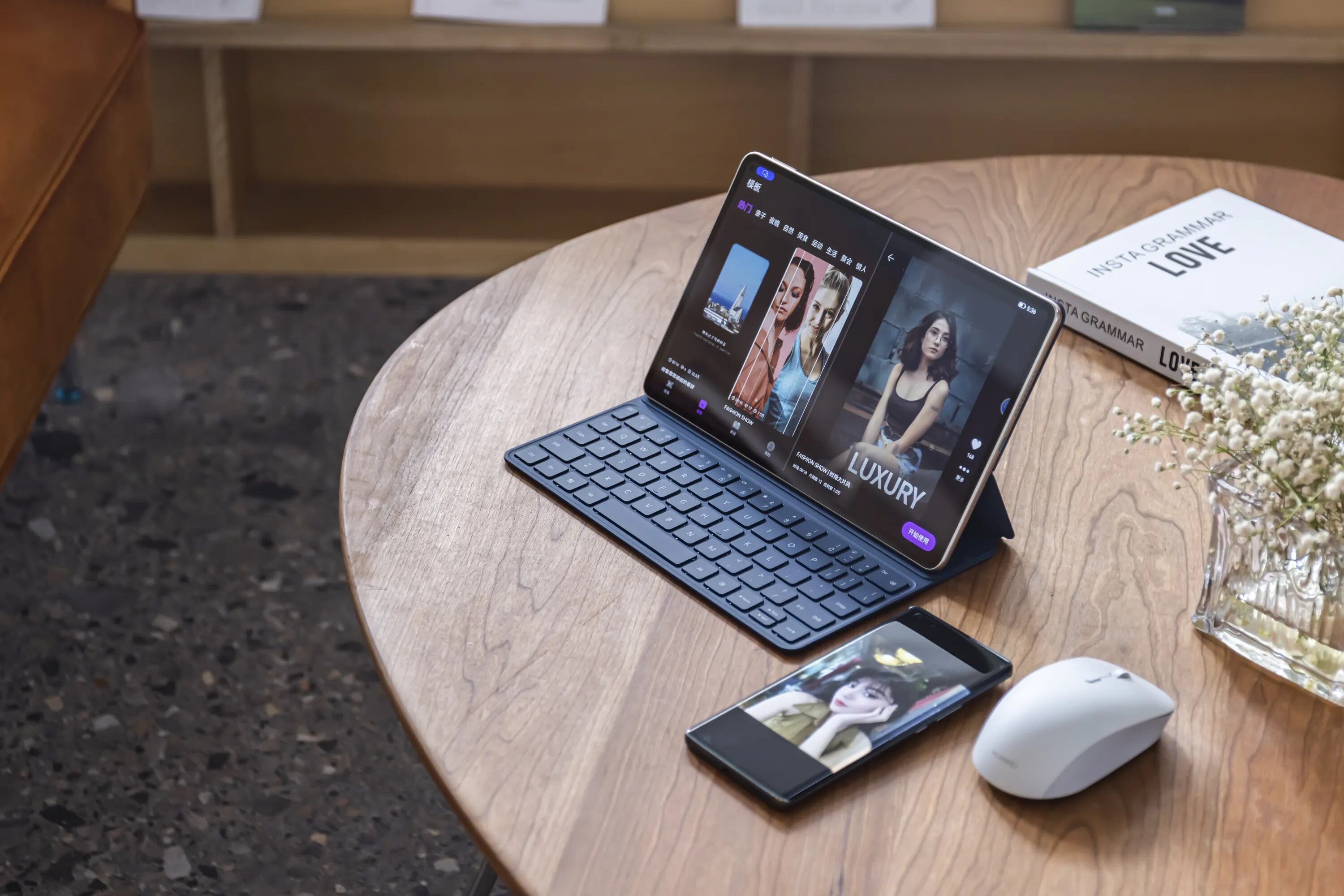 Apple Magic teklatua vs Folio adimenduna: zein da hobea?